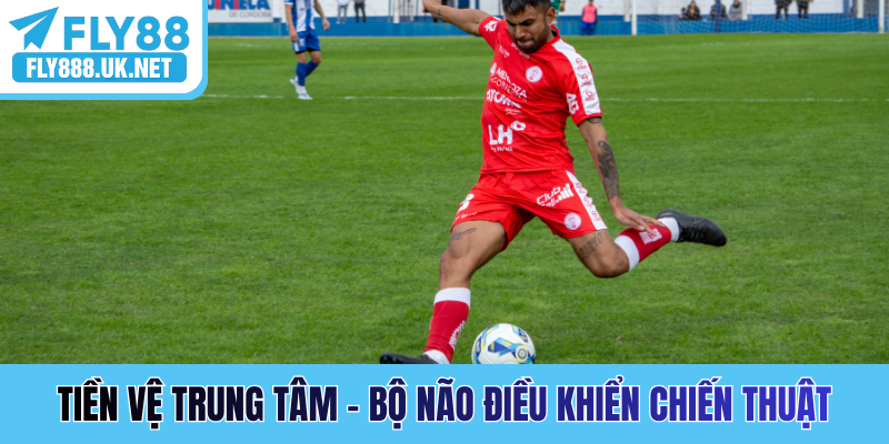 Tiền vệ trung tâm